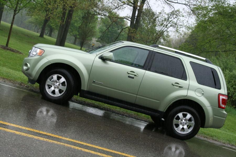  Ford Escape 2009 года  (фото 23 из 45)